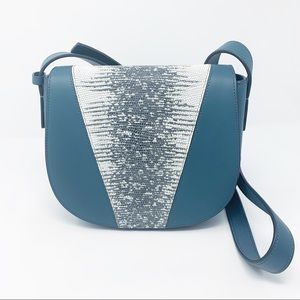 VINCE modern V Argentinian Lizard Crossbody